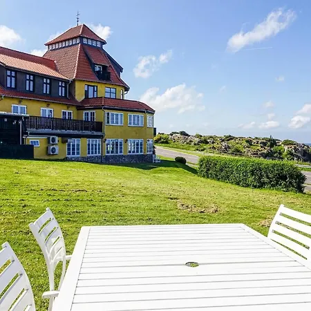 Beautiful In With House Sea View *